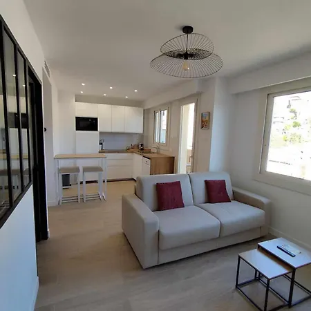 Moderne - Confort - Climatisation - - Soleil- Ментона