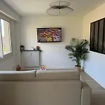 Moderne - Confort - Climatisation - - Soleil- *